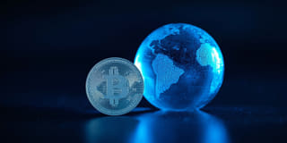 Mainstream worldwide financial system integrating cryptocurrency as a component
